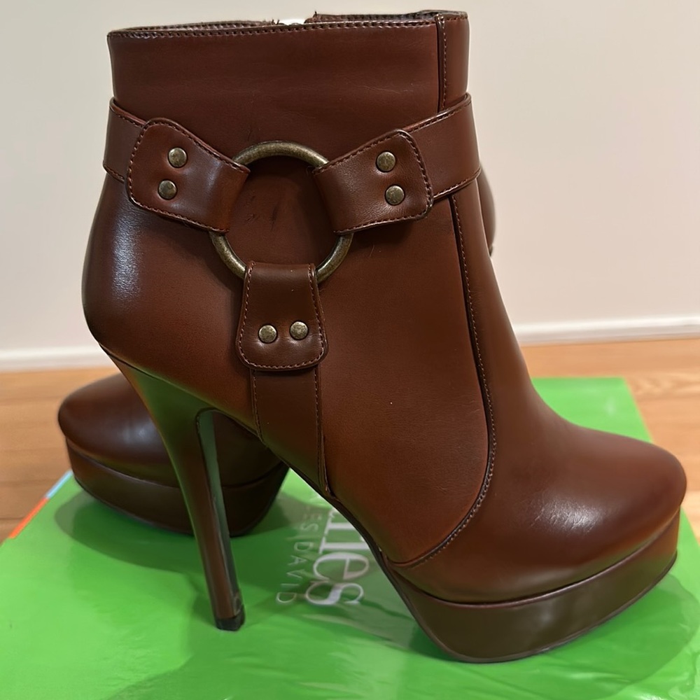 Charles David platform stiletto Cognac Color booties size 7.5